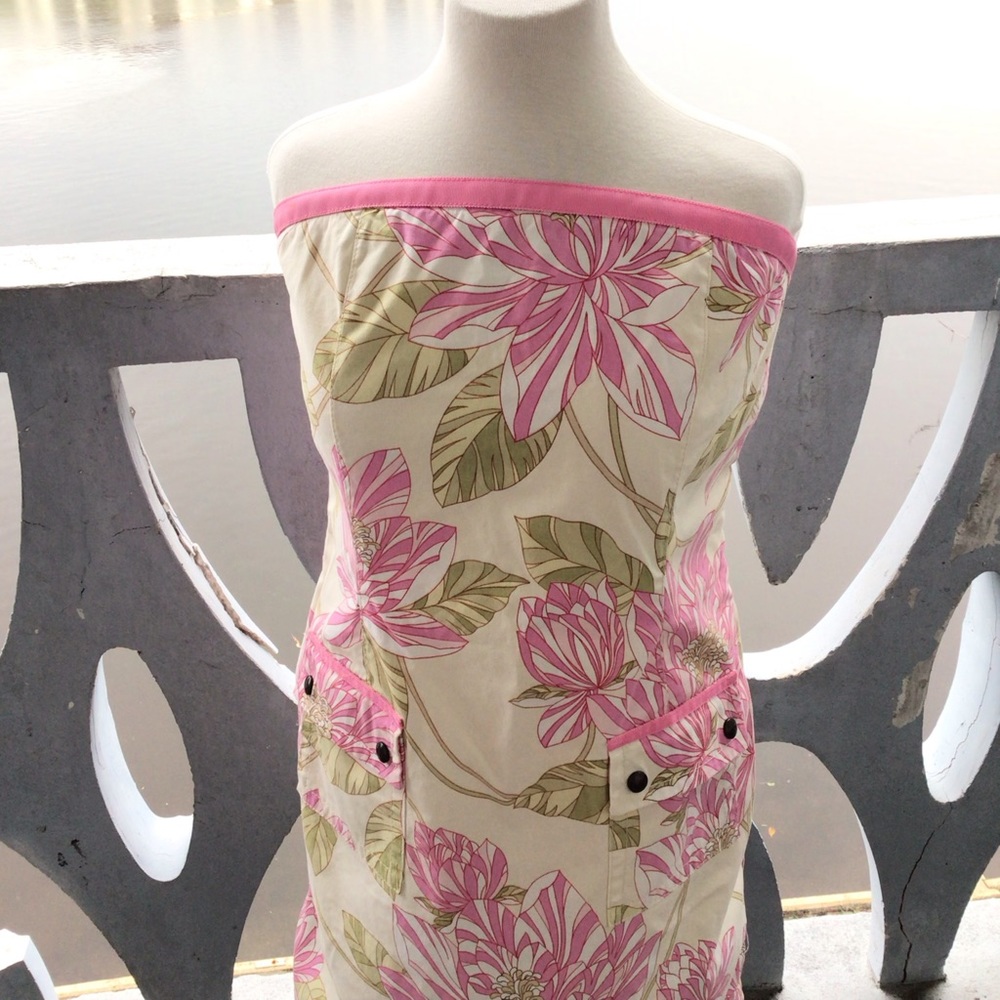 Tommy Hilfiger Strapless Knee High Dress with Front Pockets and Rear Zip - Picture 4 of 16